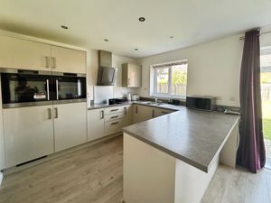 Photo 11- click for photo gallery